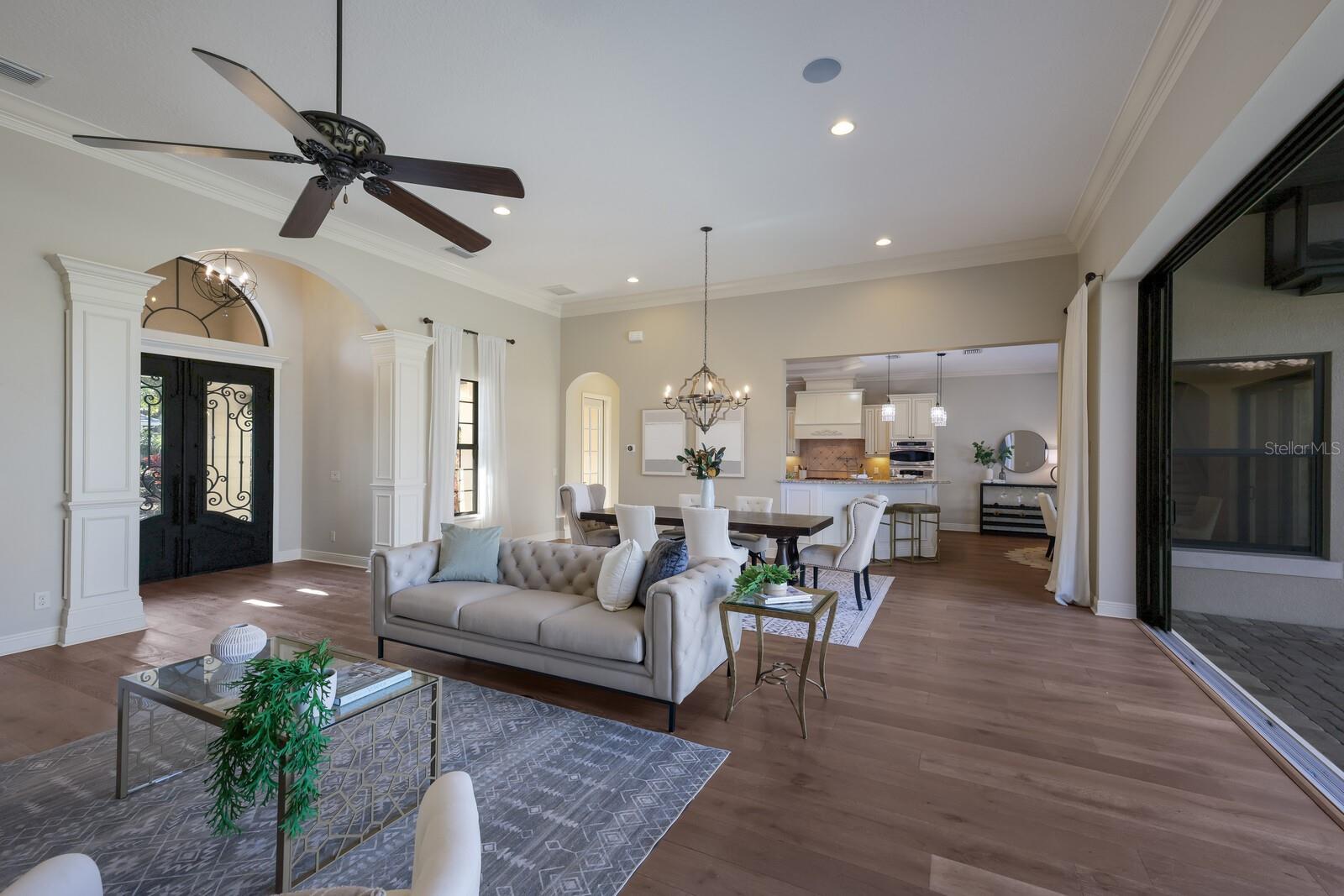 COUNTRY CLUB EAST - Residential