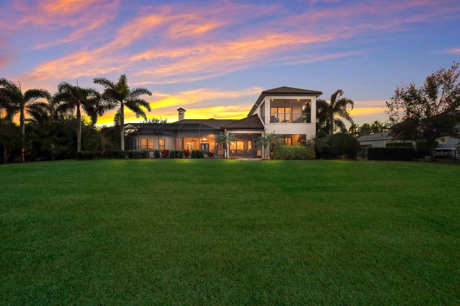 COUNTRY CLUB EAST - Residential