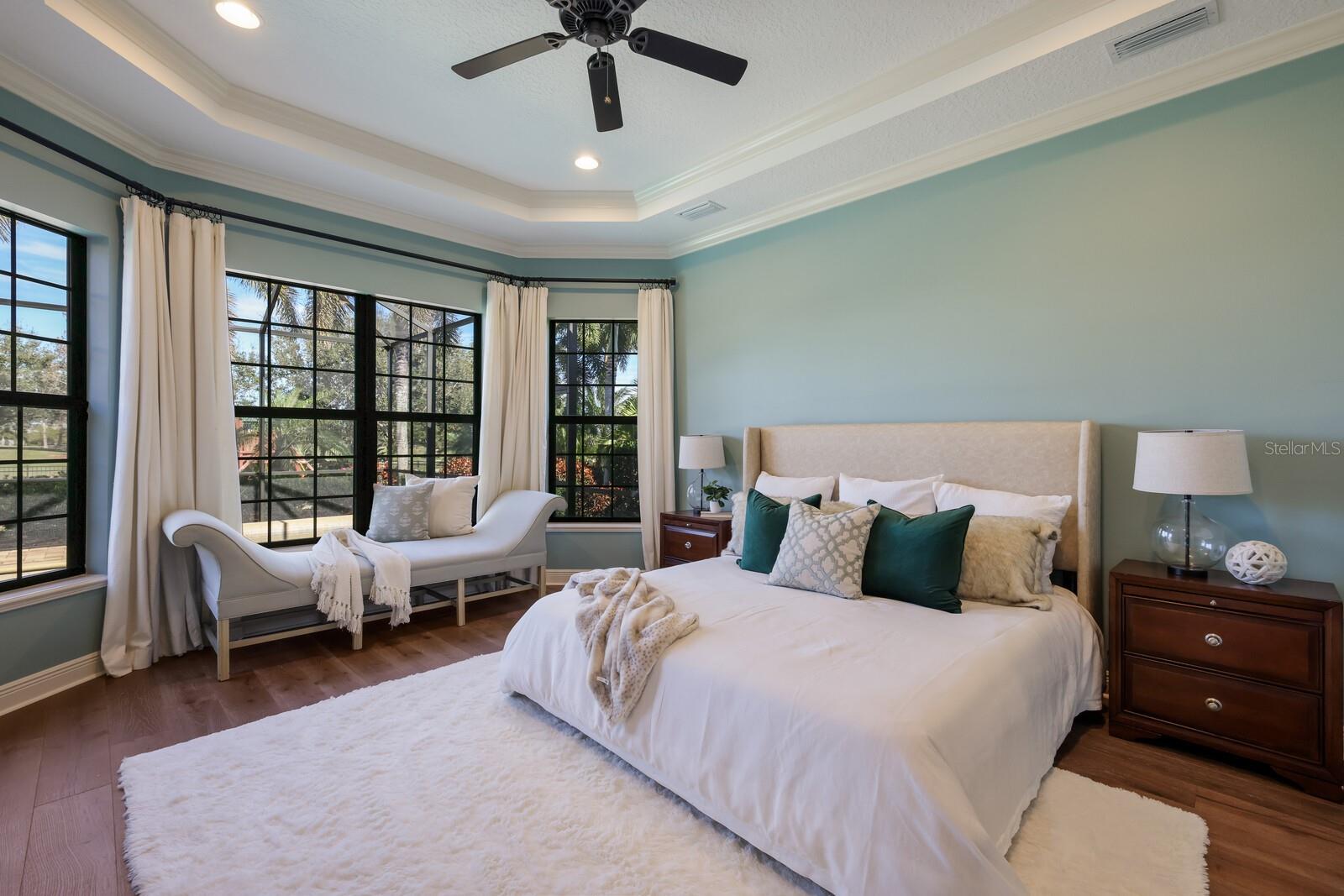 COUNTRY CLUB EAST - Residential