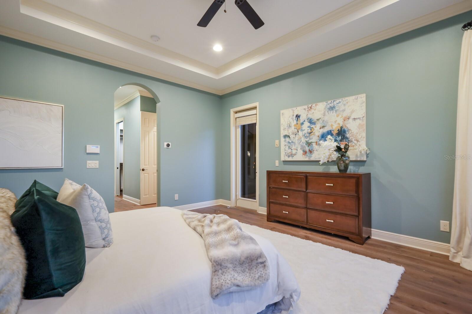 COUNTRY CLUB EAST - Residential