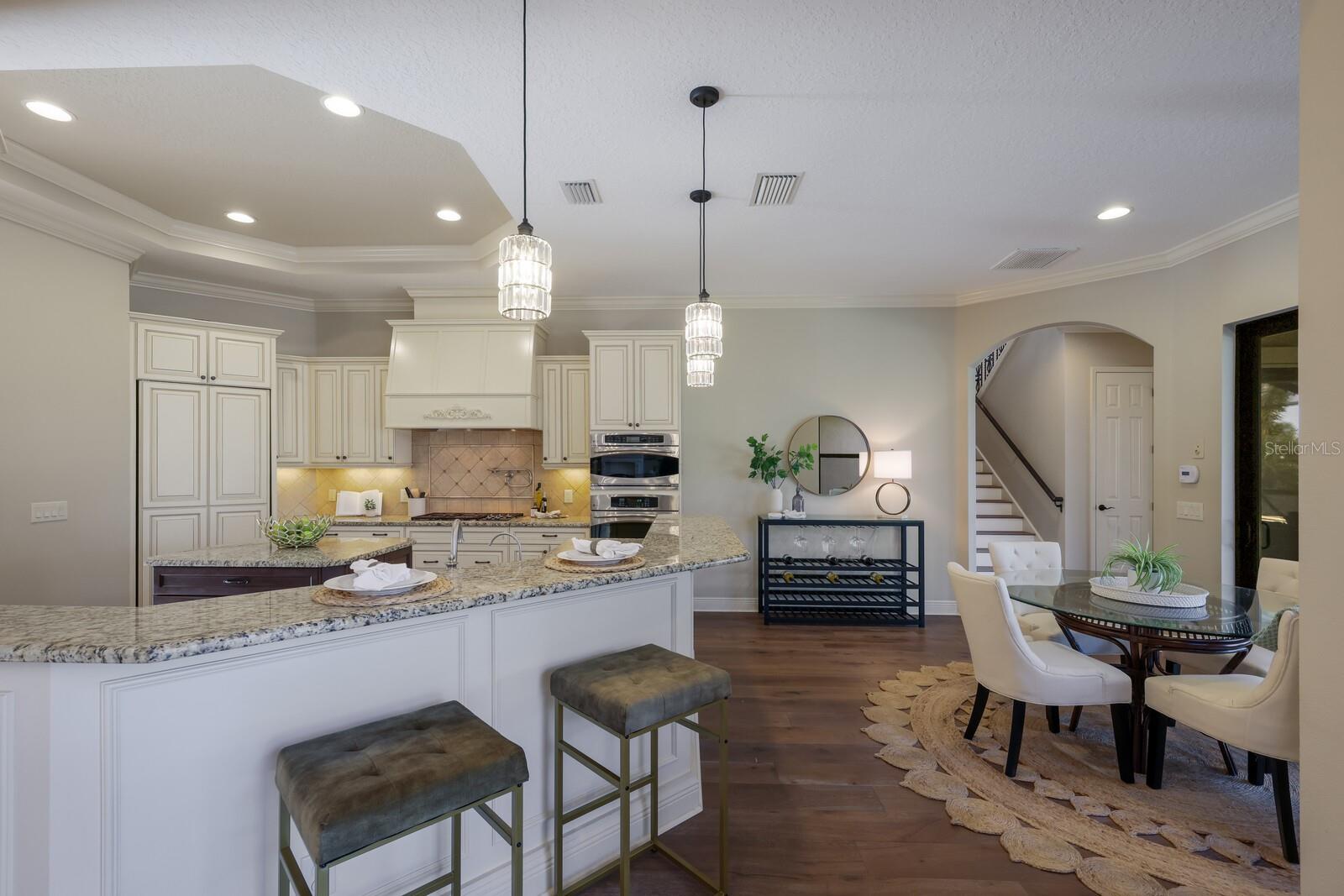 COUNTRY CLUB EAST - Residential