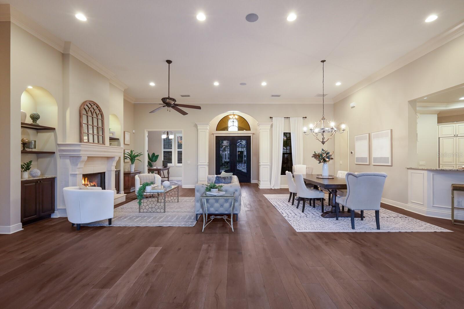 COUNTRY CLUB EAST - Residential