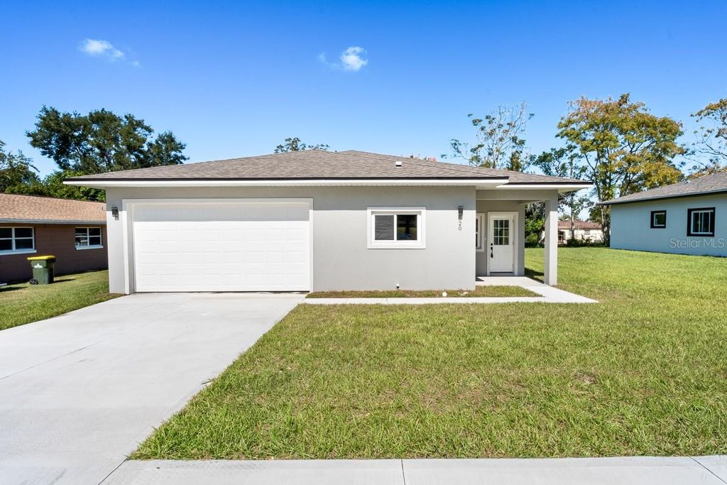 Photo of 820 E Desoto Street, Clermont, FL 34711 (MLS # O6395070)