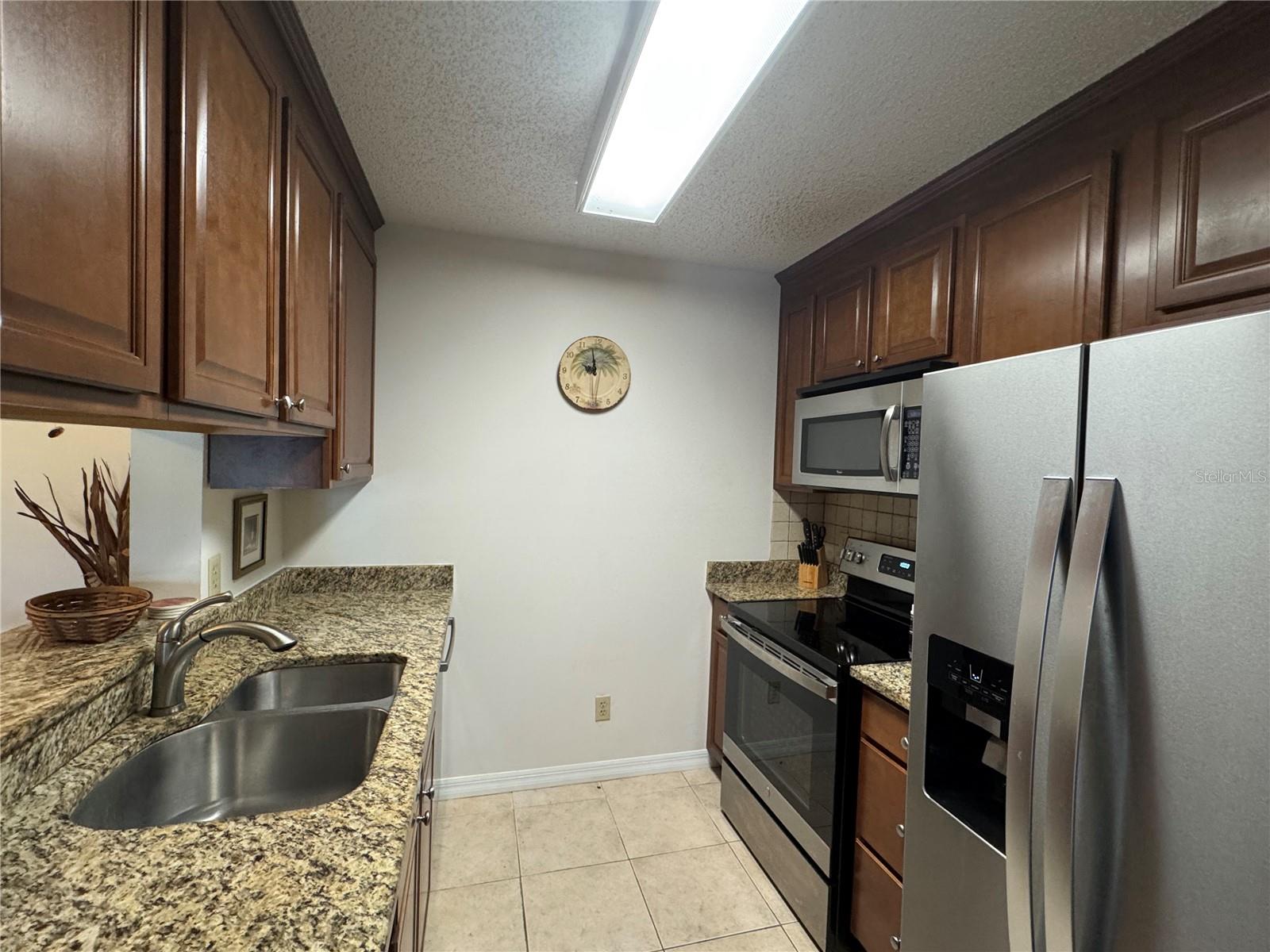 4032 CROCKERS LAKE BOULEVARD 27