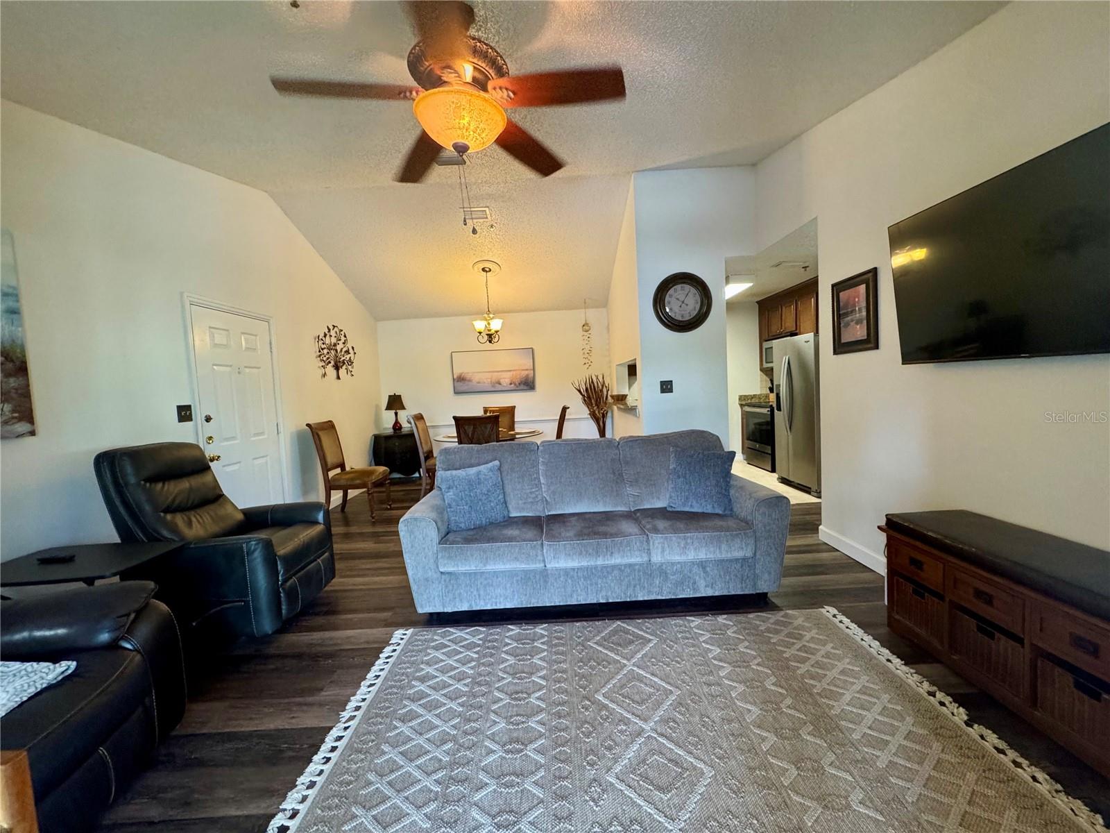 4032 CROCKERS LAKE BOULEVARD 27