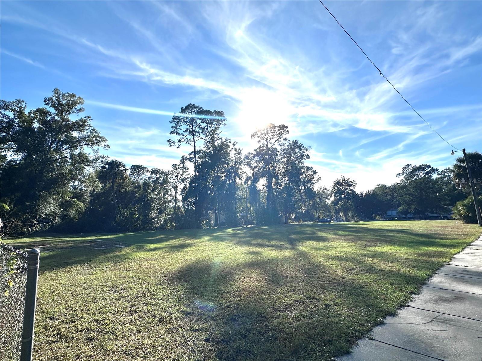 SHADOW LAWN HEIGHTS - Land