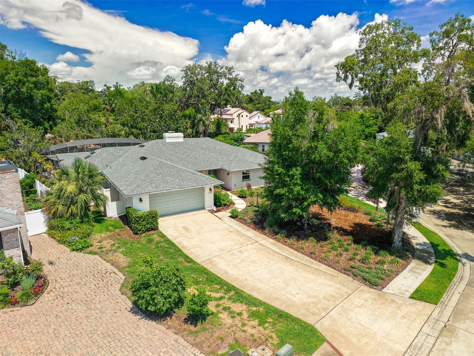 111 WOODSTREAM CT COURT
