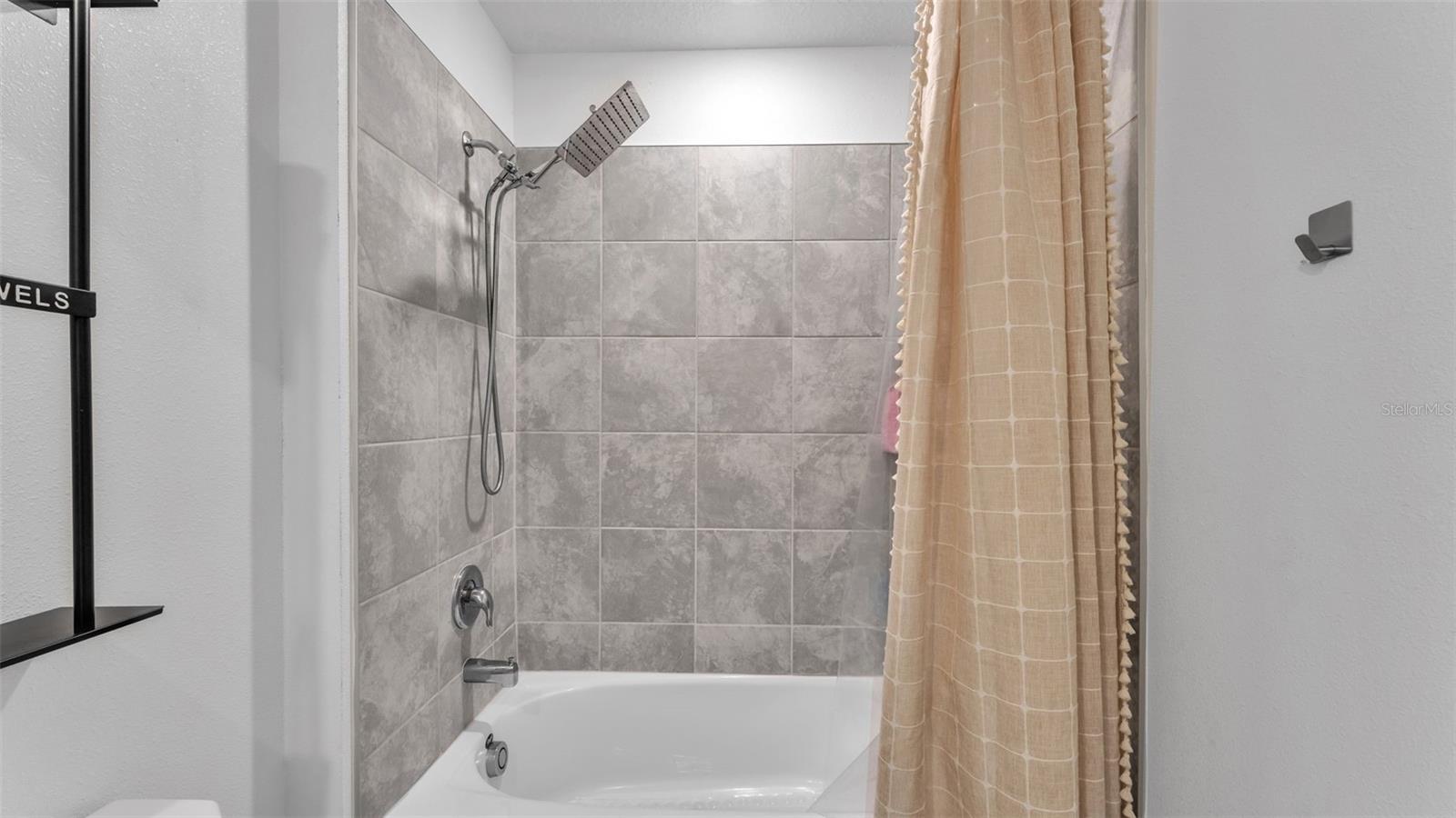 PEACE CRK RESERVE - Residential