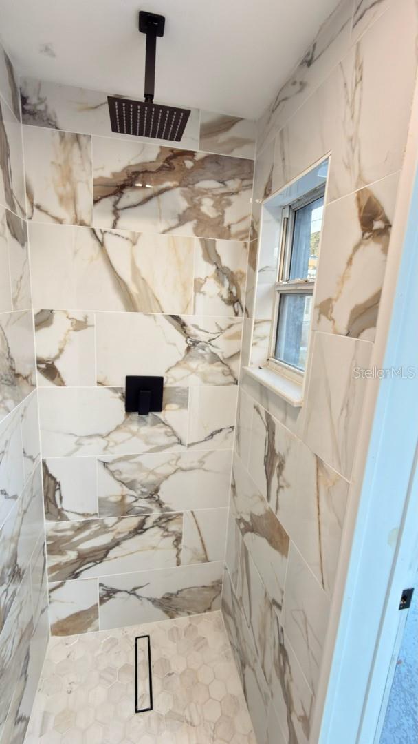 JUNALUSKA - Residential