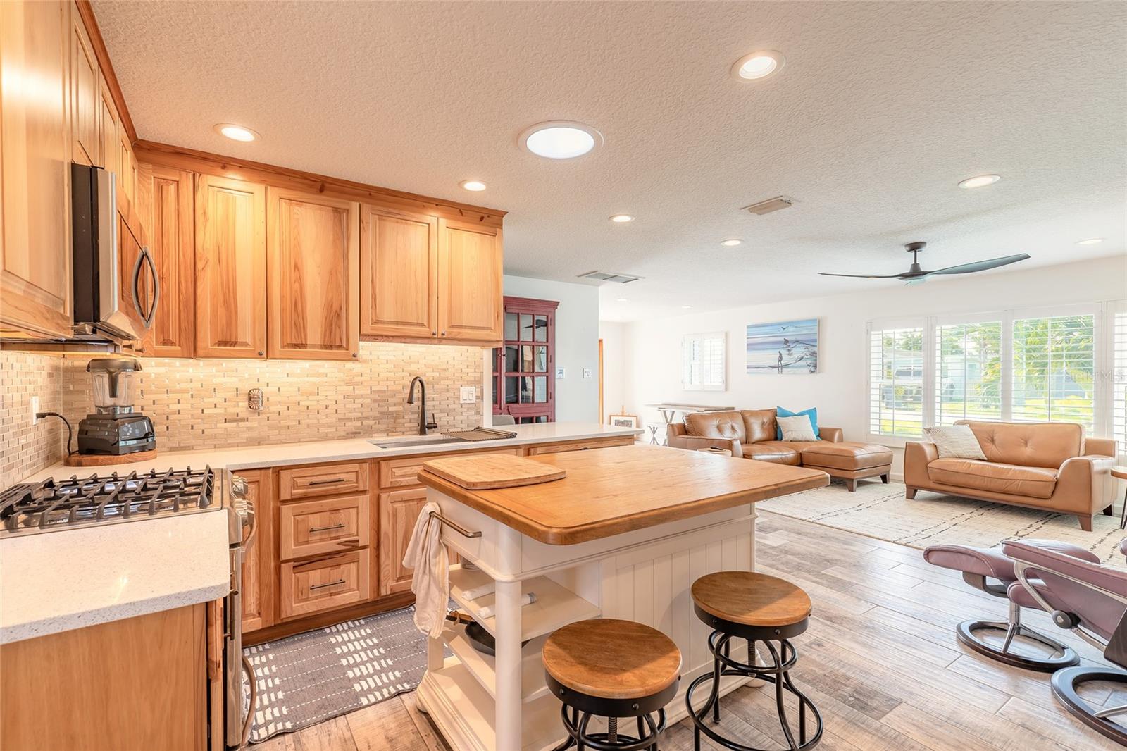ORMOND BEACH PLAZA - Residential
