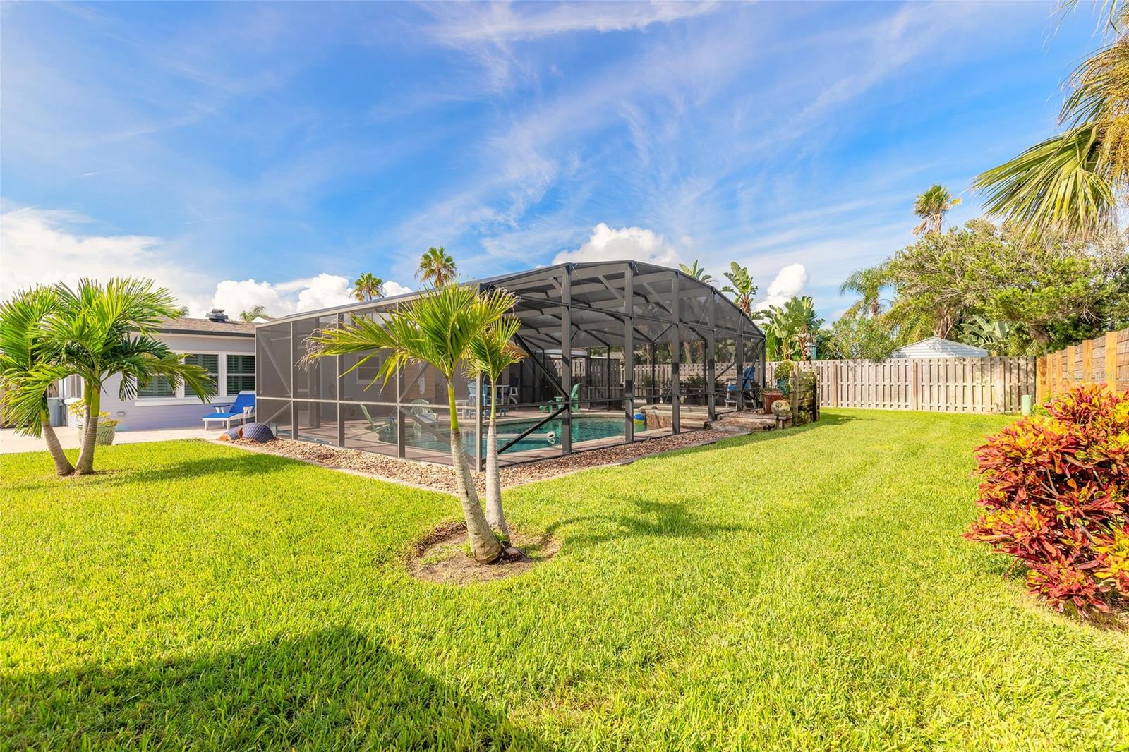 ORMOND BEACH PLAZA - Residential