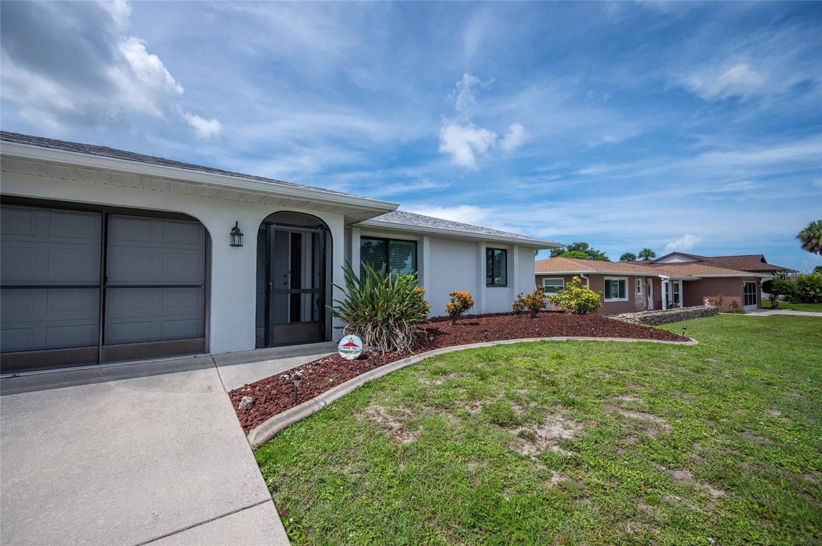 15 OAKLAND HILLS PLACE