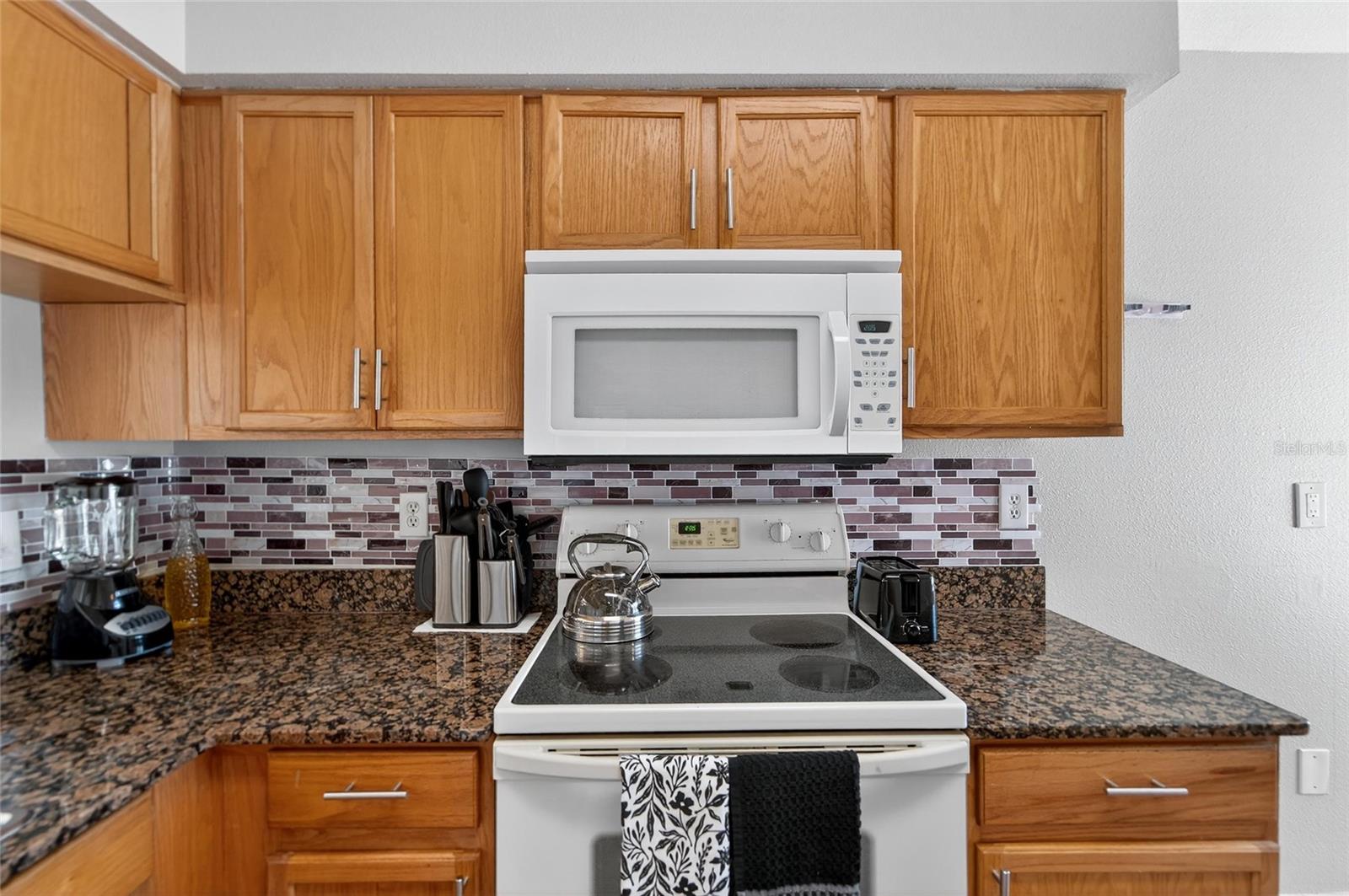 SUMMERFIELD VILLG 1 TRCT 29 - Residential Lease