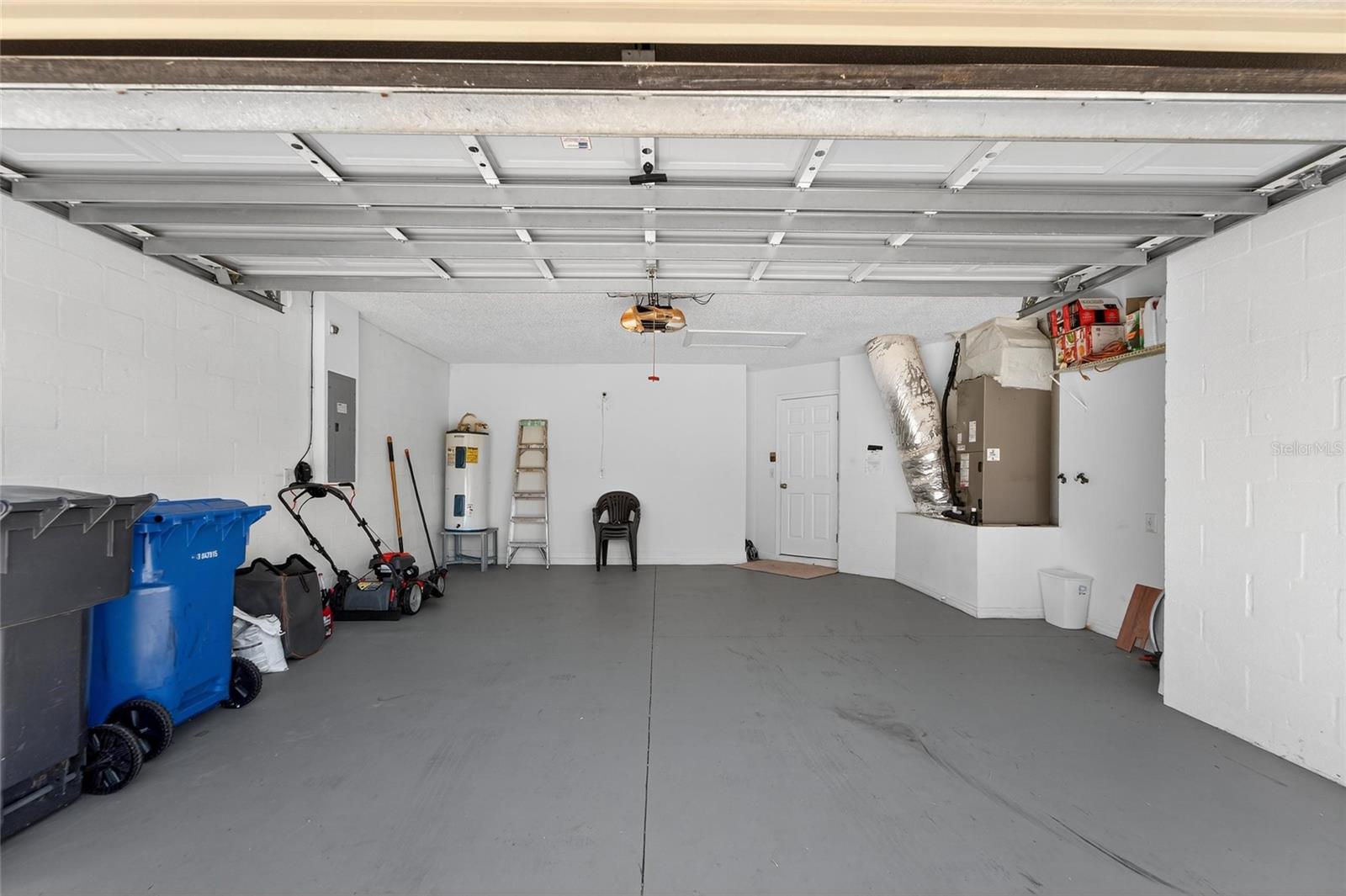 SUMMERFIELD VILLG 1 TRCT 29 - Residential Lease