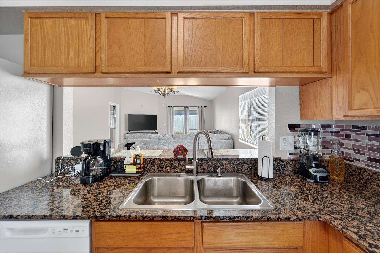 SUMMERFIELD VILLG 1 TRCT 29 - Residential Lease