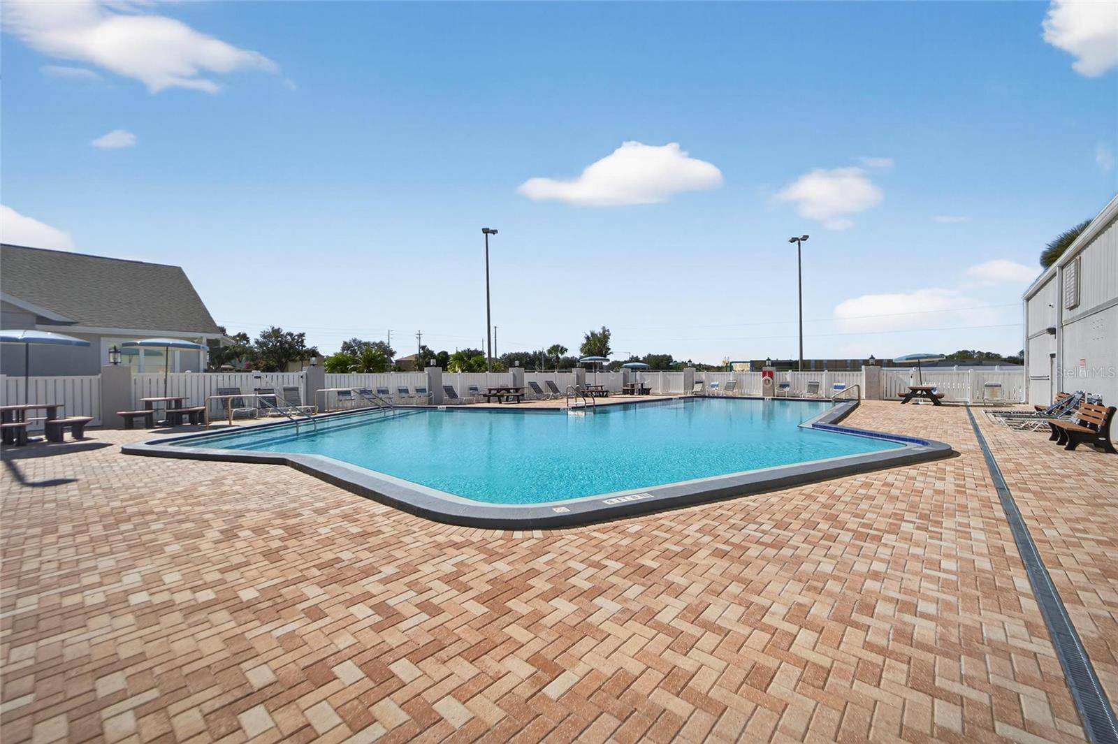 SUMMERFIELD VILLG 1 TRCT 29 - Residential Lease