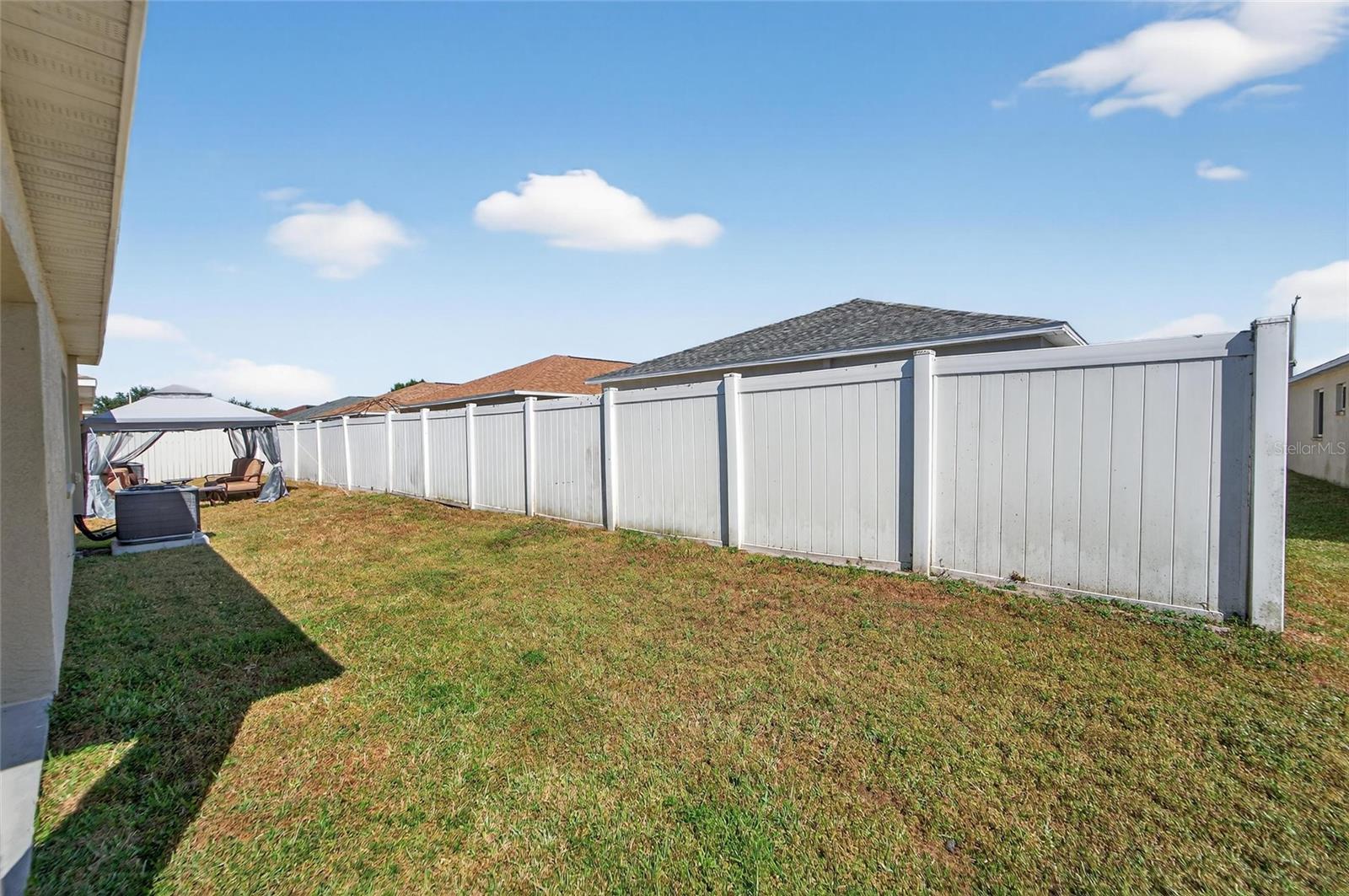 SUMMERFIELD VILLG 1 TRCT 29 - Residential Lease