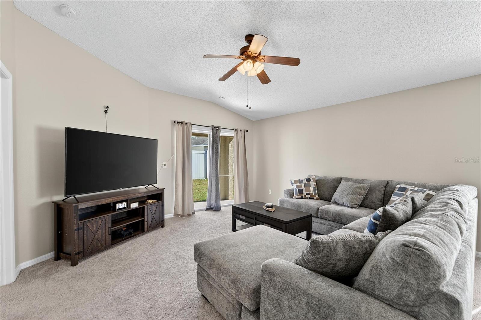 SUMMERFIELD VILLG 1 TRCT 29 - Residential Lease