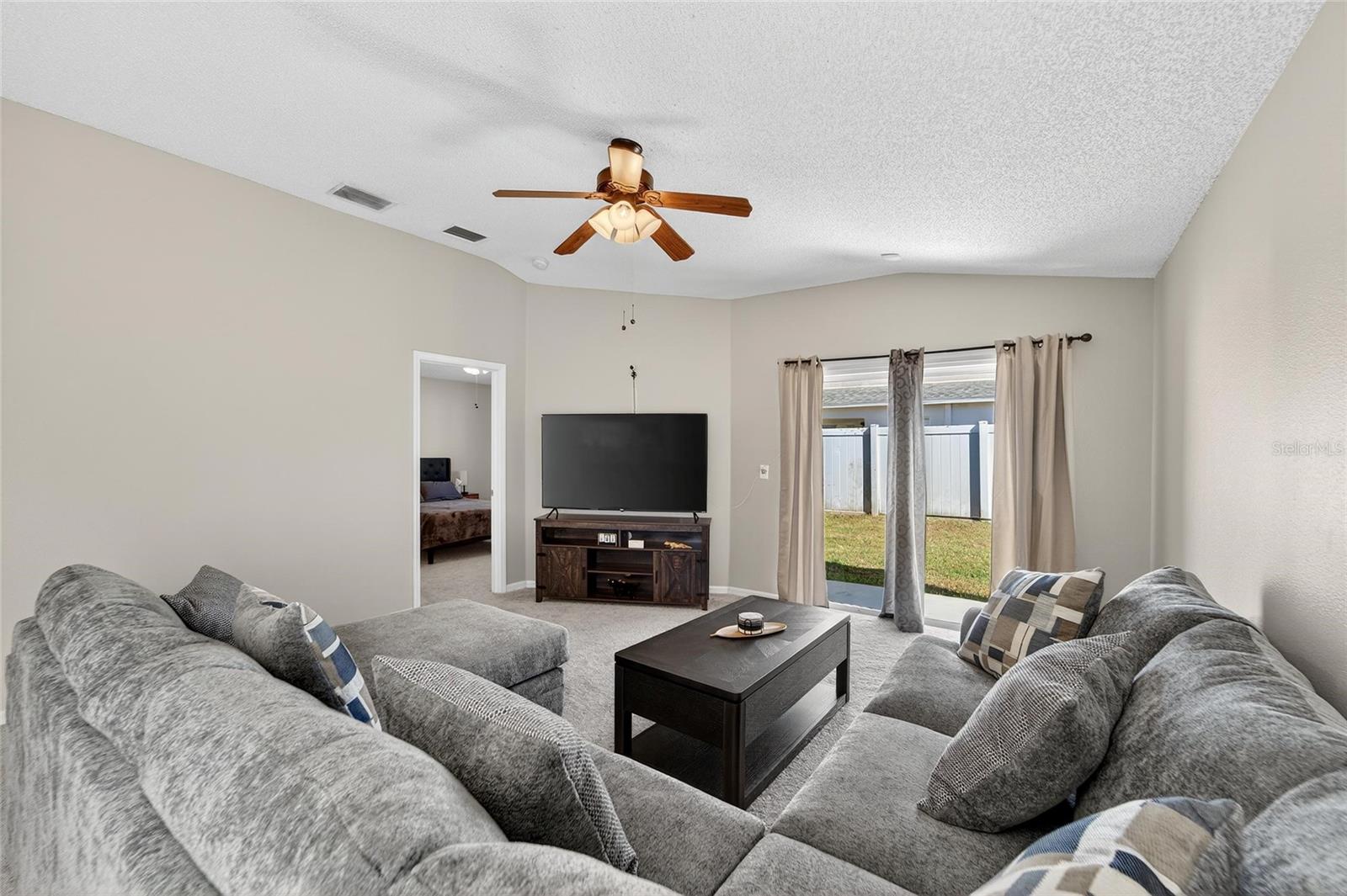 SUMMERFIELD VILLG 1 TRCT 29 - Residential Lease