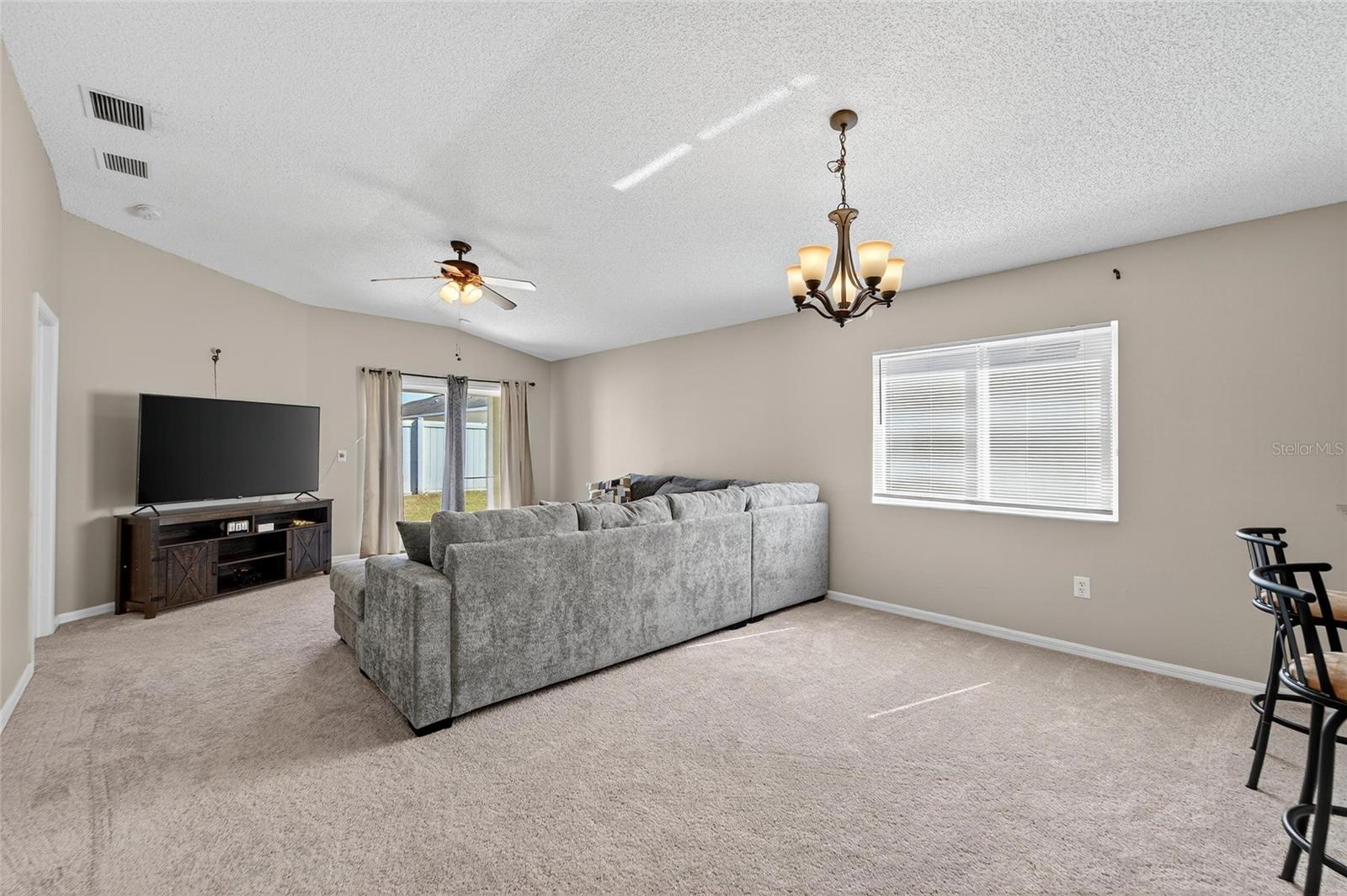 SUMMERFIELD VILLG 1 TRCT 29 - Residential Lease