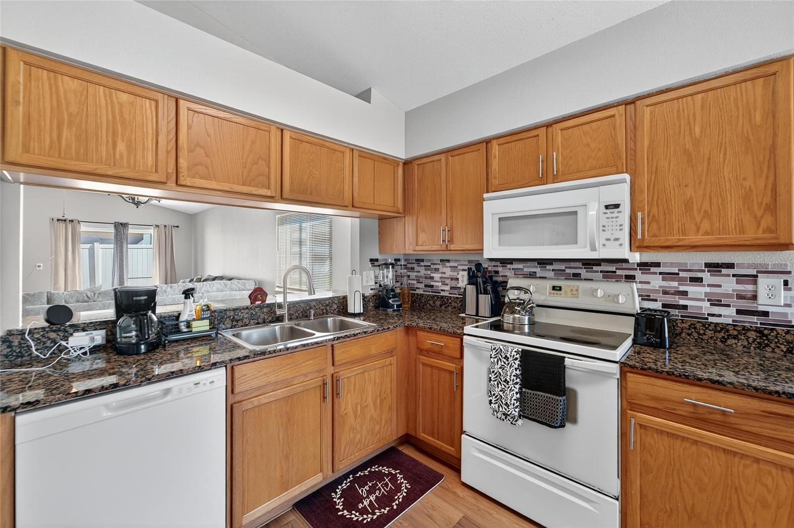 SUMMERFIELD VILLG 1 TRCT 29 - Residential Lease