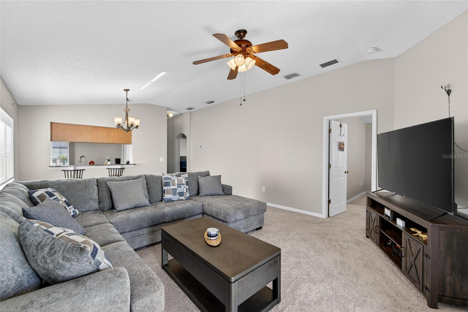 SUMMERFIELD VILLG 1 TRCT 29 - Residential Lease