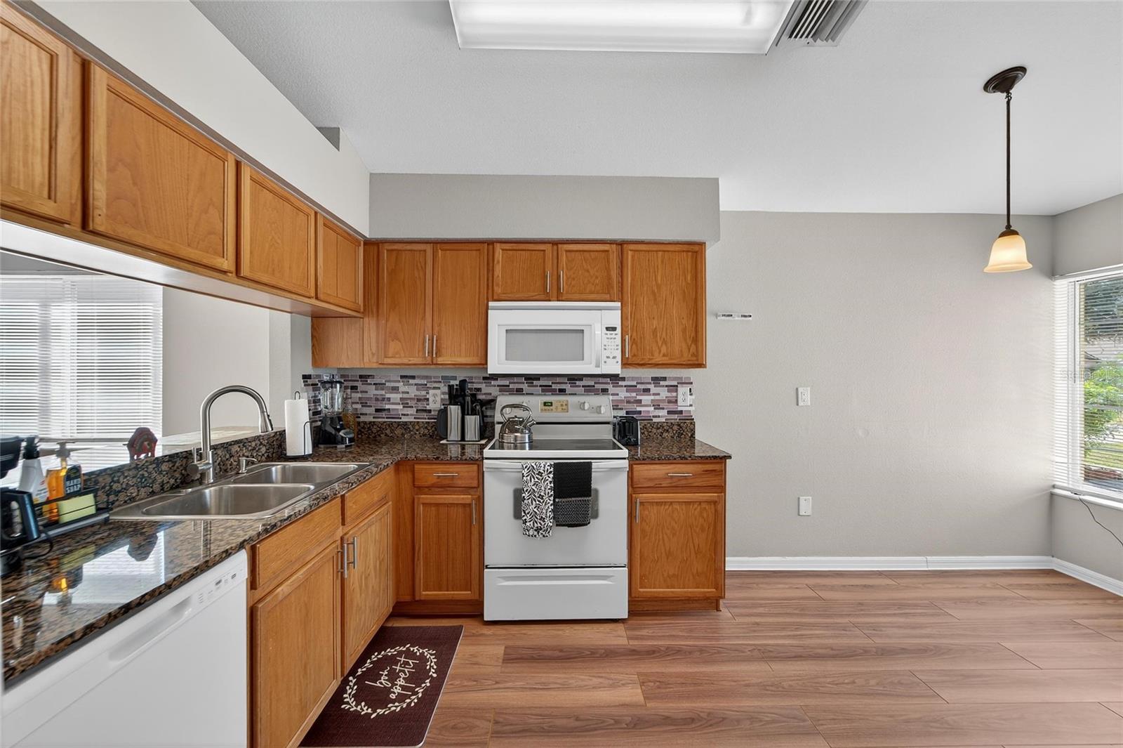 SUMMERFIELD VILLG 1 TRCT 29 - Residential Lease