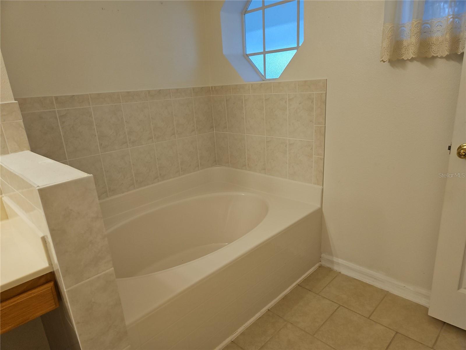 SILVER SPGS SHORES UN 19 - Residential