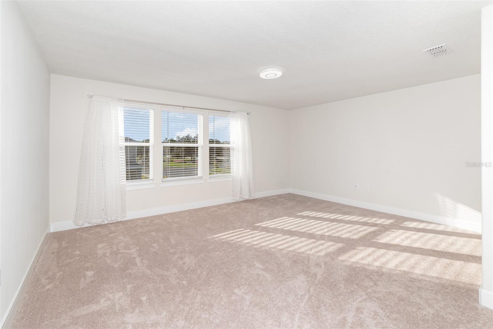 SAVANNAH PALMS - Residential