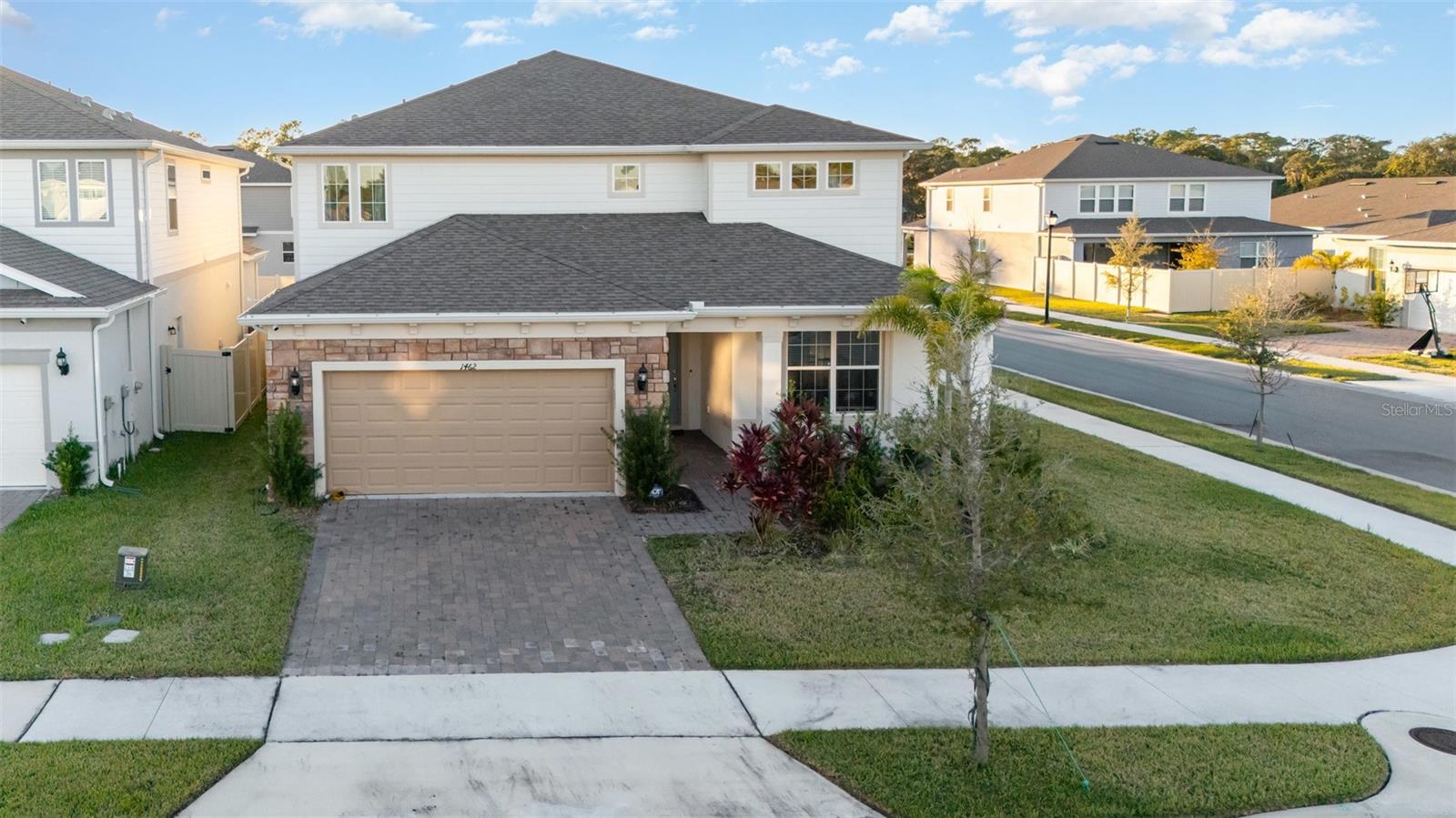 SAVANNAH PALMS - Residential