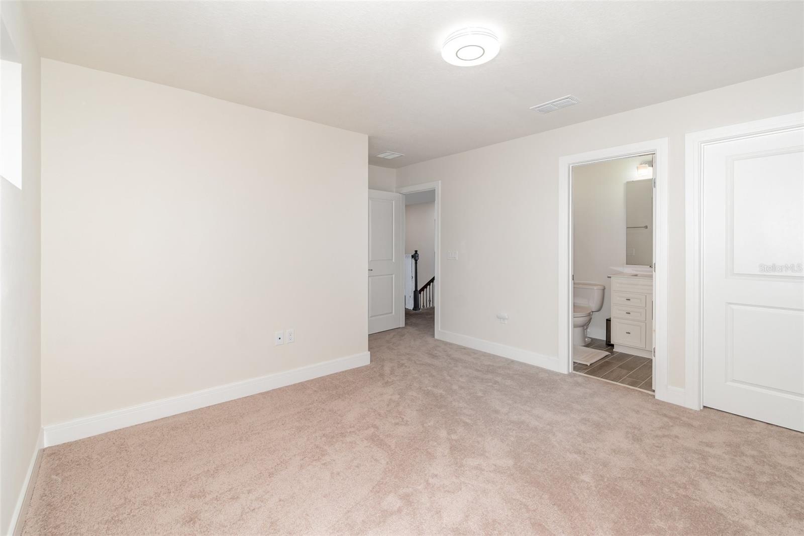 SAVANNAH PALMS - Residential