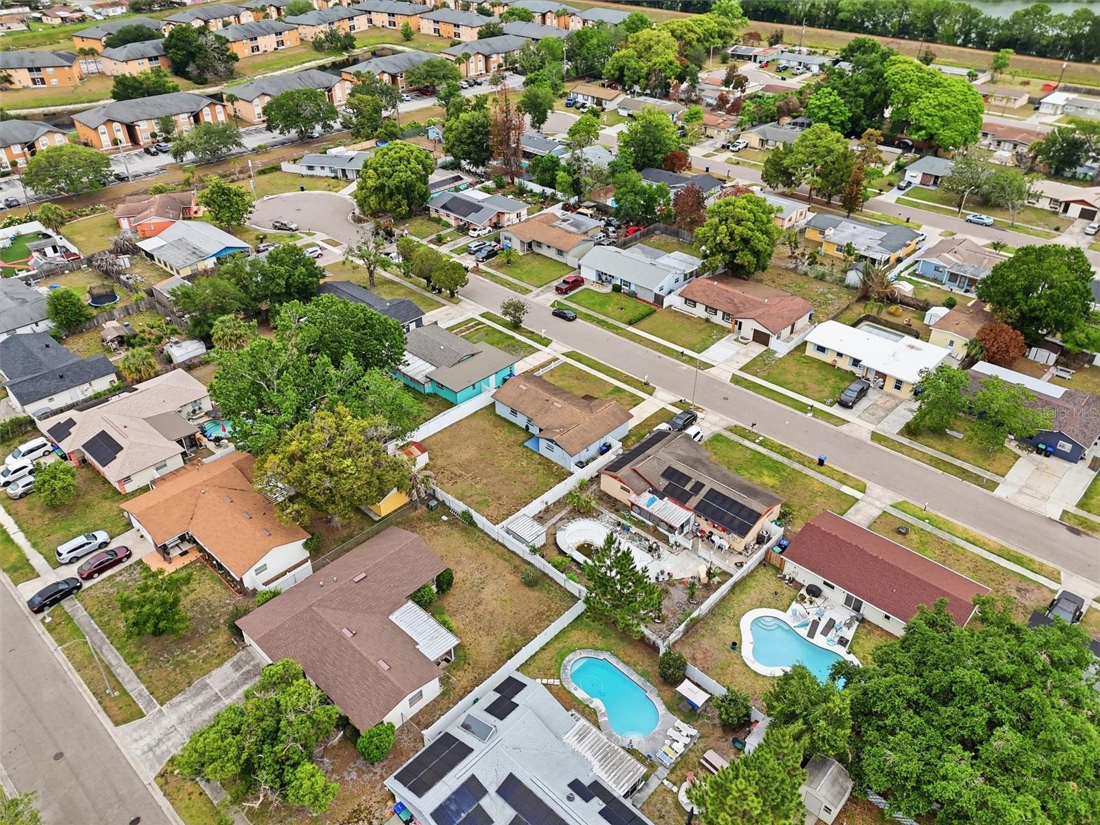 IMPERIAL ESTATES - Residential