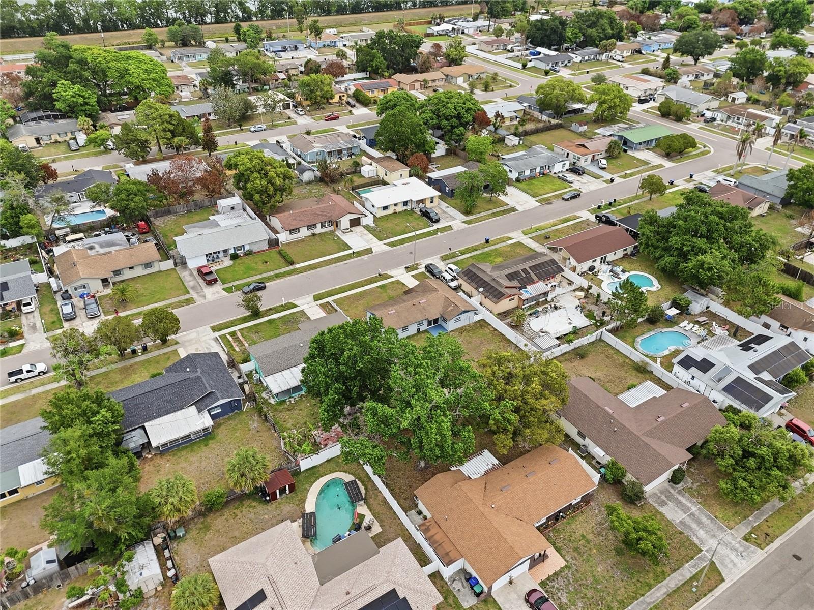 IMPERIAL ESTATES - Residential