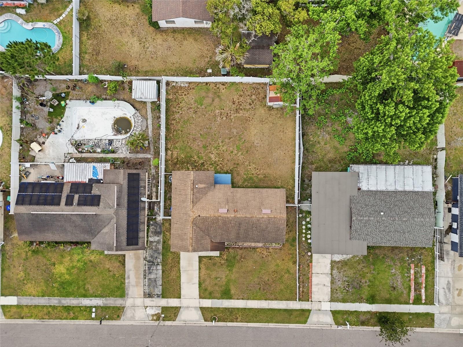 IMPERIAL ESTATES - Residential