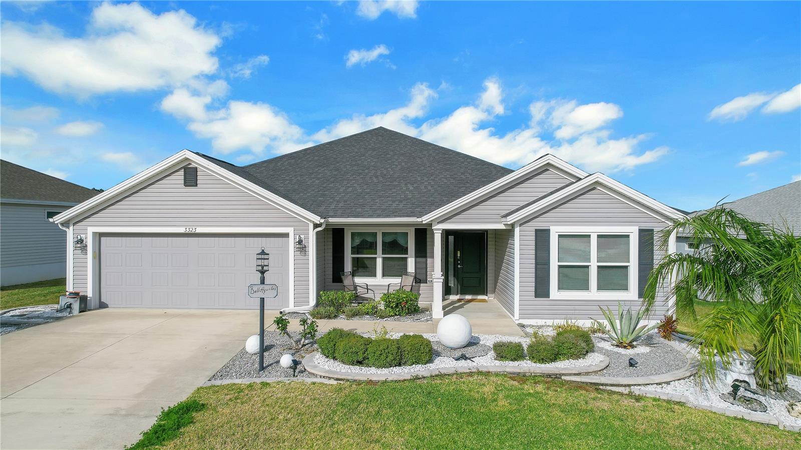 OXFORD OAKS - Residential