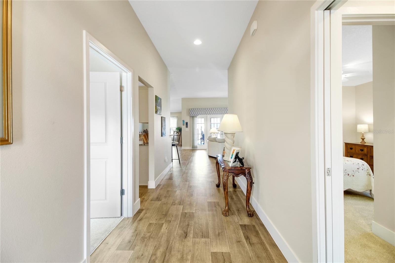 OXFORD OAKS - Residential