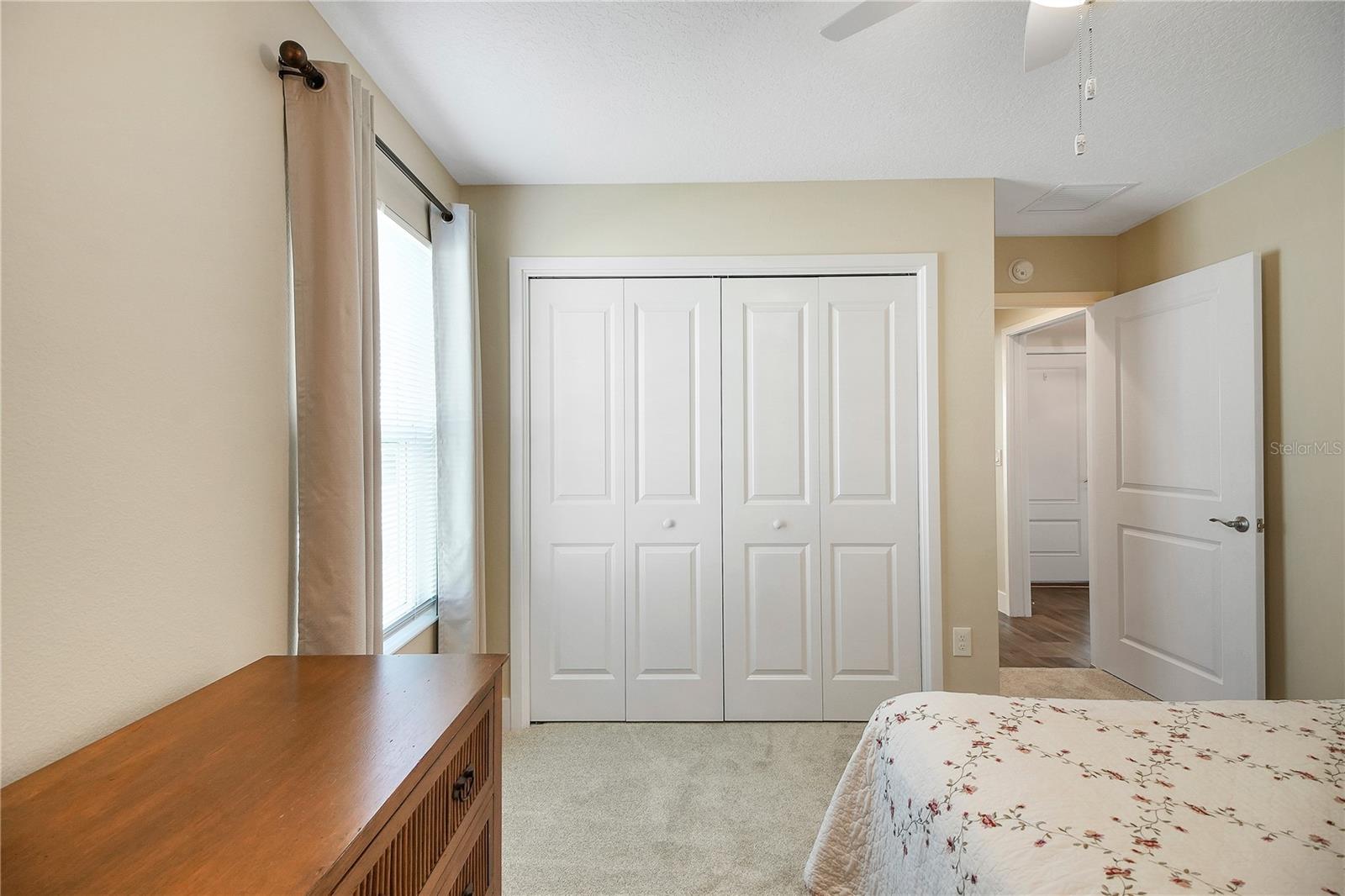 OXFORD OAKS - Residential