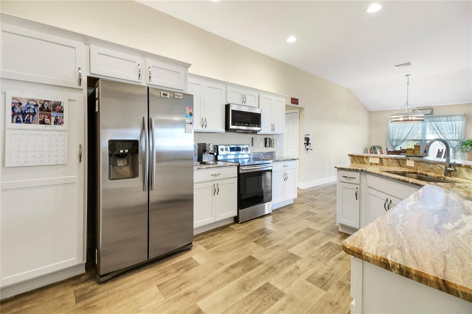 OXFORD OAKS - Residential