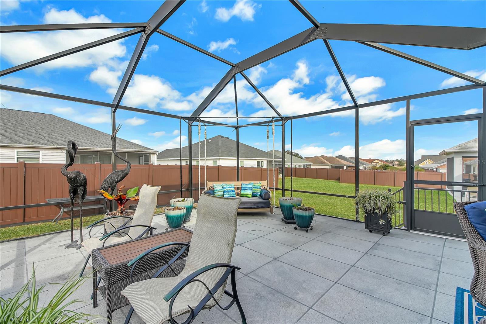 OXFORD OAKS - Residential