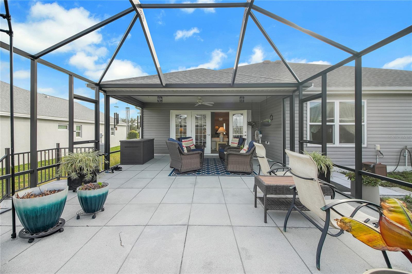 OXFORD OAKS - Residential