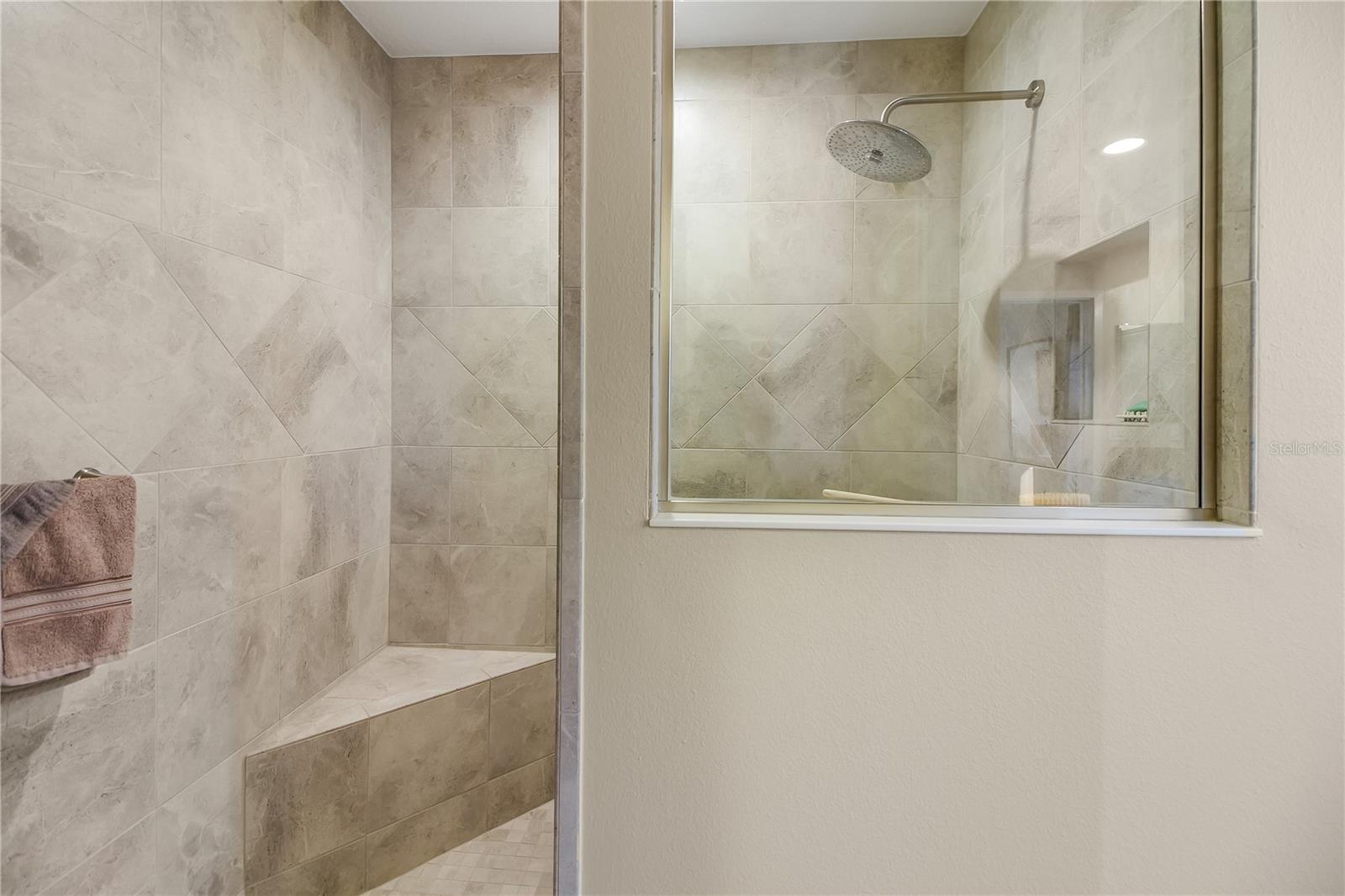 OXFORD OAKS - Residential