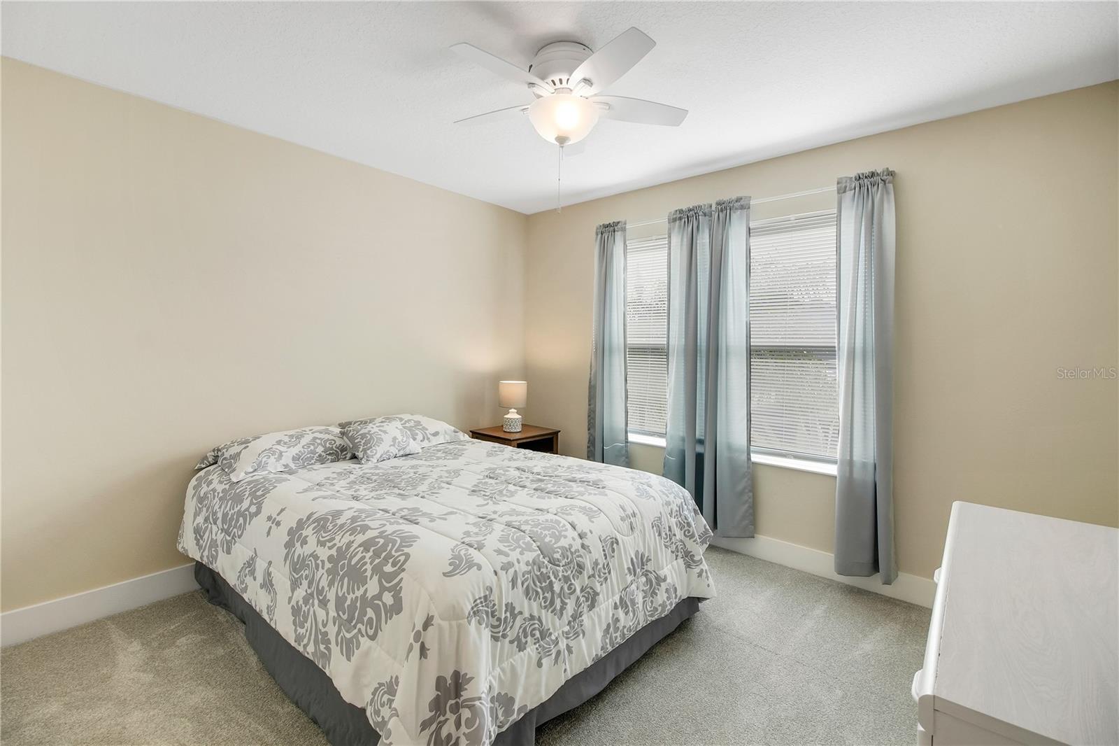 OXFORD OAKS - Residential