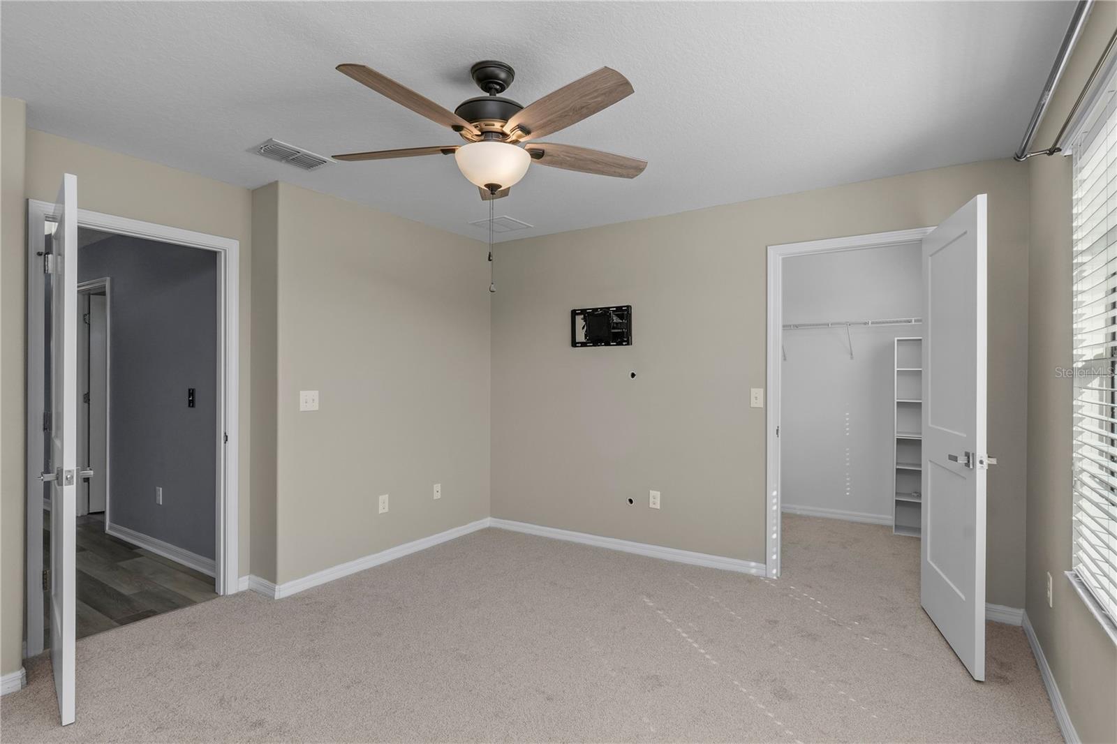 VILLAGES/TRINITY LAKES - Residential