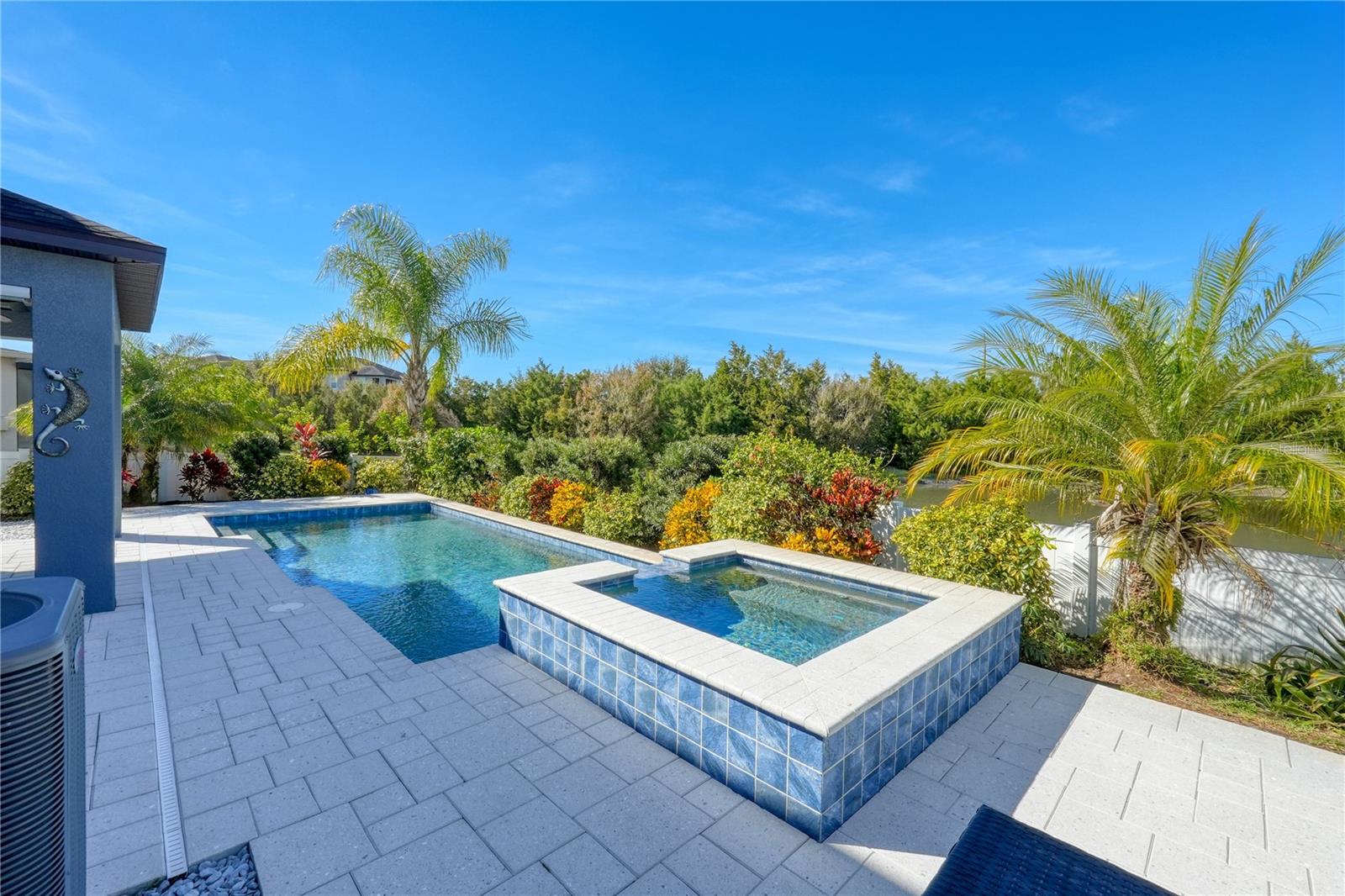 VILLAGES/TRINITY LAKES - Residential