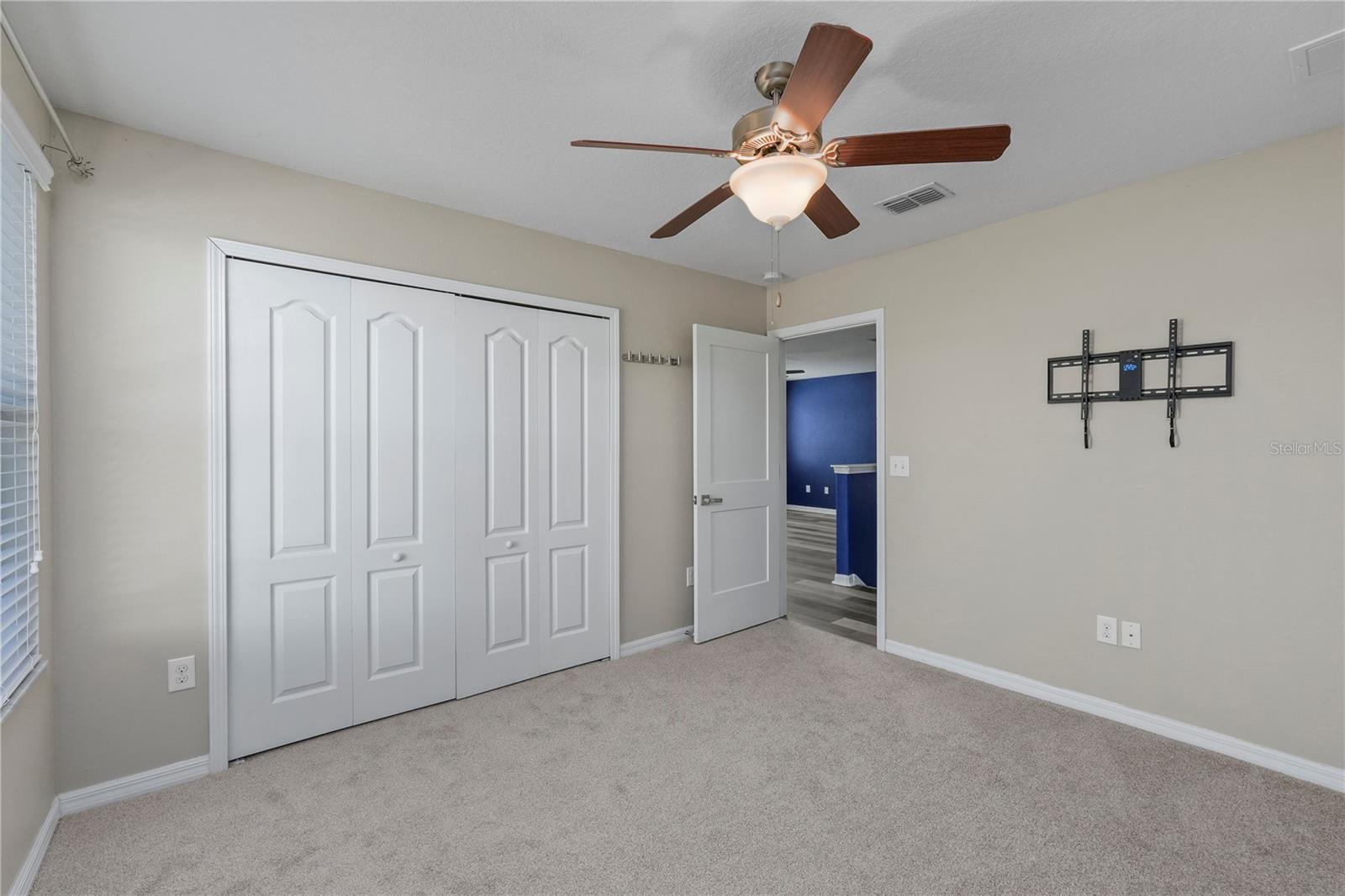 VILLAGES/TRINITY LAKES - Residential