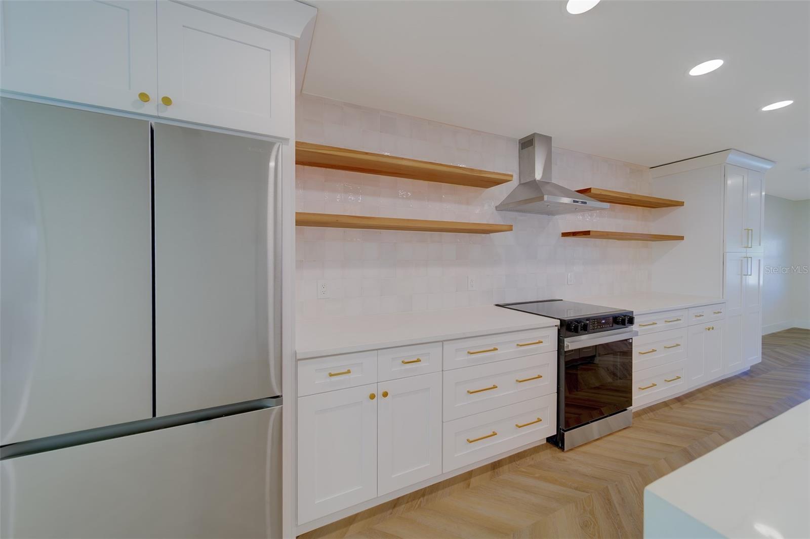 ST PETERSBURG BEACH REP - Residential