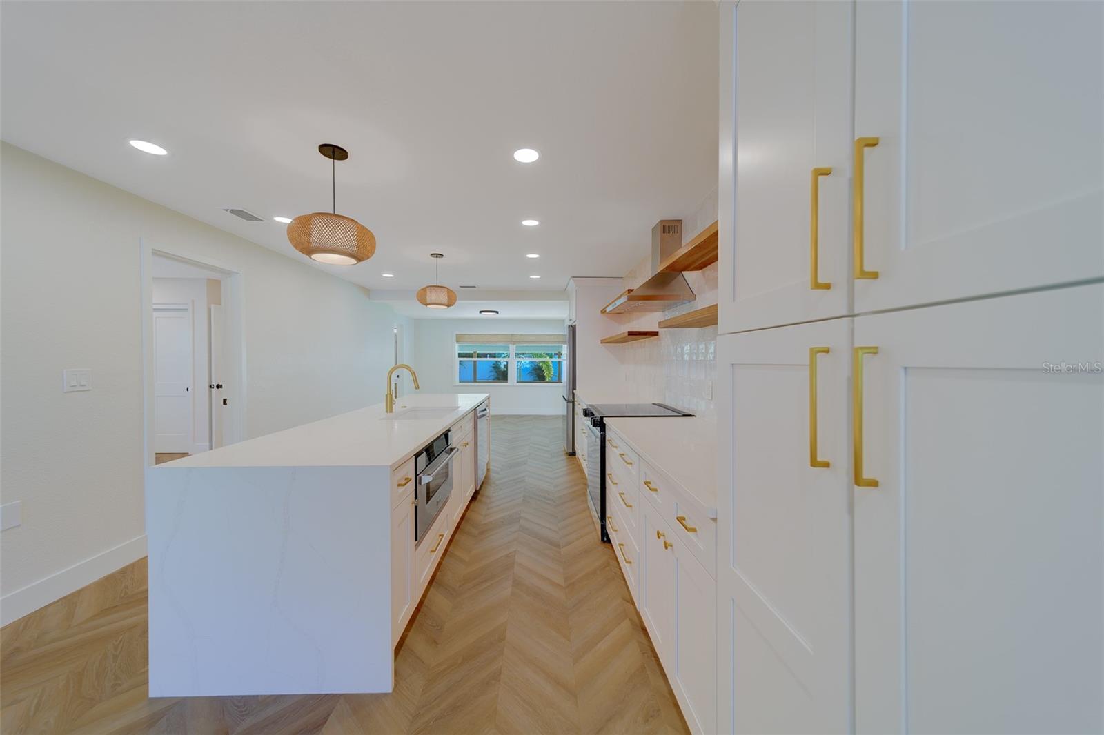 ST PETERSBURG BEACH REP - Residential