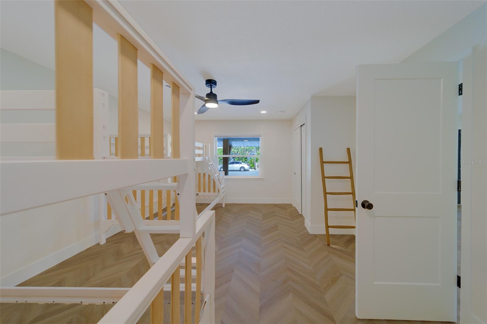 ST PETERSBURG BEACH REP - Residential