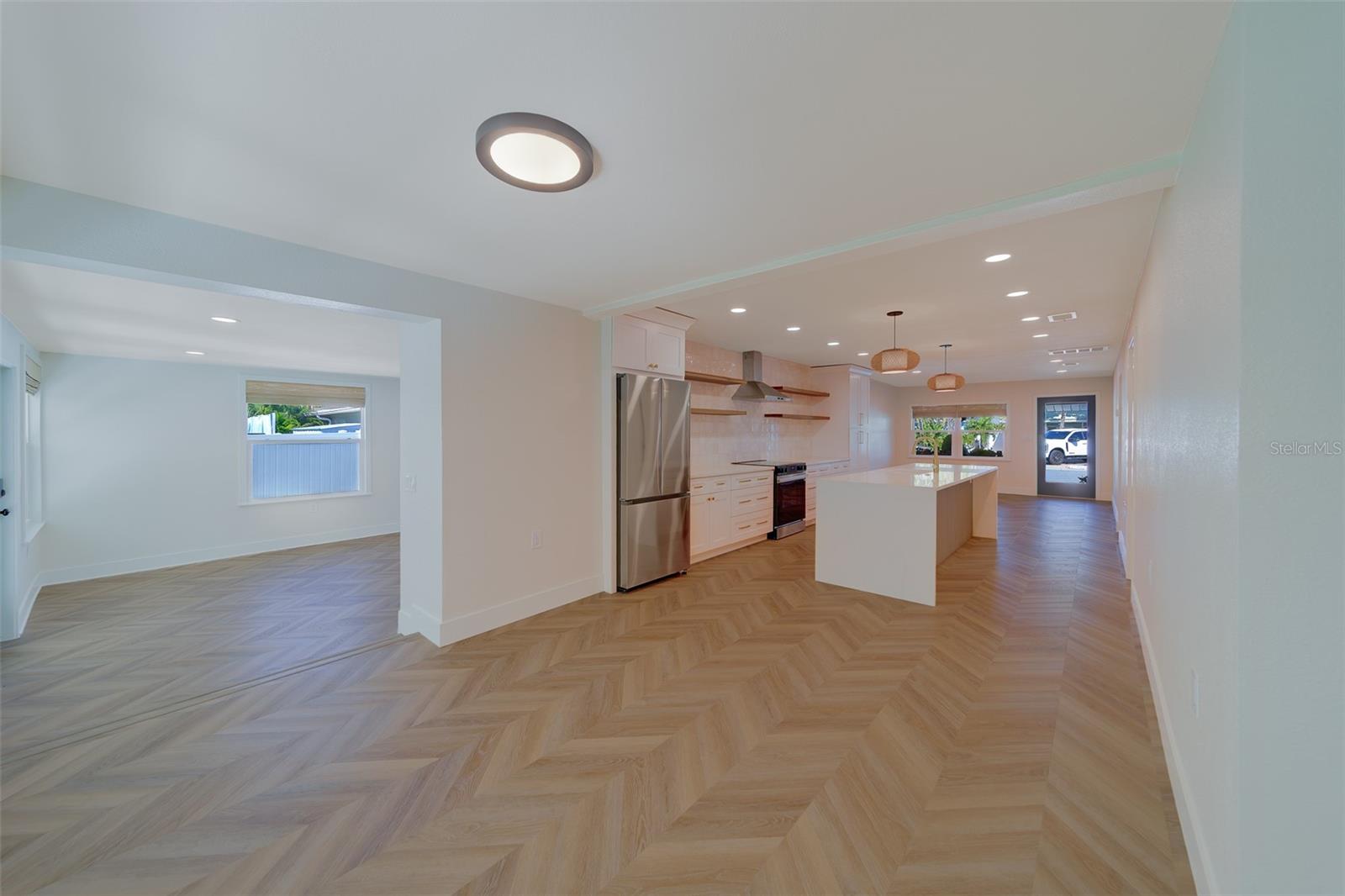 ST PETERSBURG BEACH REP - Residential