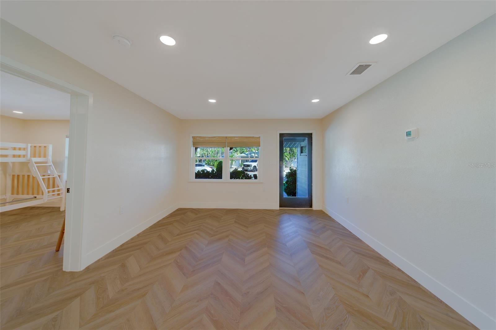 ST PETERSBURG BEACH REP - Residential